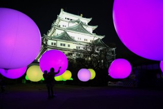 名古屋城冬まつりのメインコンテンツに「チームラボ 浮遊する、呼応する球体 – 名古屋城」が登場